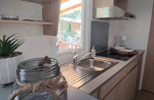 Avignon RV Rental | Camping Du Pont D'Avignon