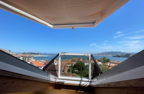 Baiona Apartment | Duplex with Shared Pool, Ribeira