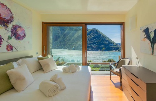 Como Villa | Villa Infinity