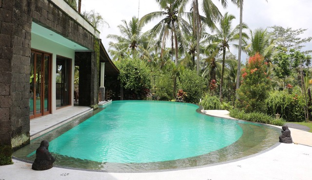 A Calm and Beautiful 3 Bedrooms Villa in the Heart of Beautiful Rice Fields