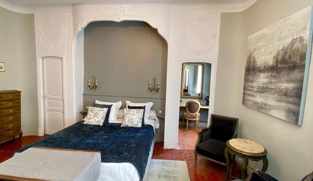 “Albertine” Room with Mountain View, Wi-Fi and Air Conditioning