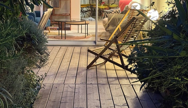 Apartment with small garden and wooden terrace in Cavalaire sur Mer!