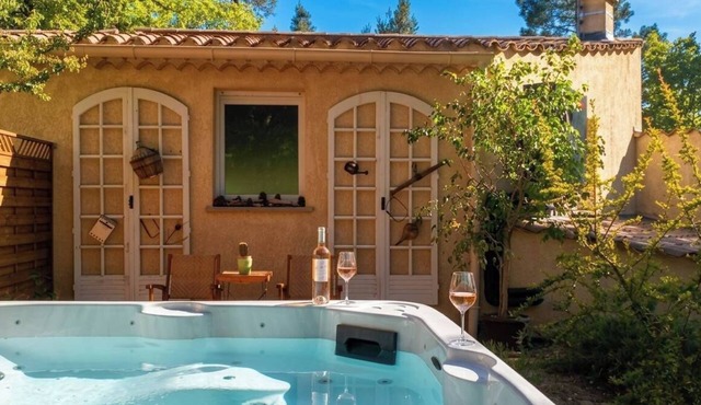 Charming cottages, private SPA and private garden