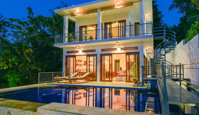 LUXURY 3BR Hillside Villa with North Bali Sea View