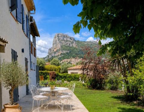 Proche Nice terrasse jardin vue exceptionnelle