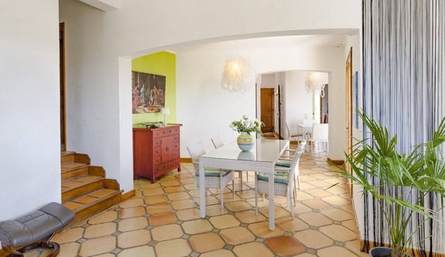 Splendid Sea & Surrounding View! ☀ Quiet ♥ Private Heated Pool ★ Aircon