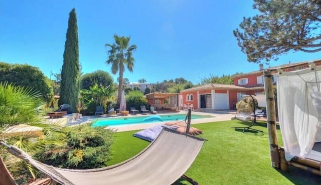 Studio Le Mas de Provence with pool and jacuzzi - charm and relaxation