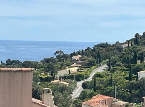 T3 vue mer avec piscine