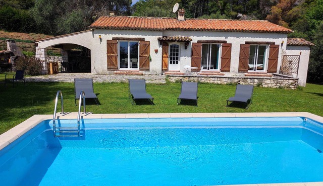 Villa Olivaie St Ange, between Nice and Saint Paul de Vence 6 people