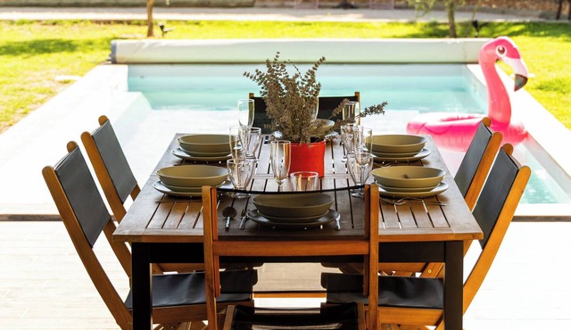Villa Sable En Provence, rated 4*. Heated swimming pool.
