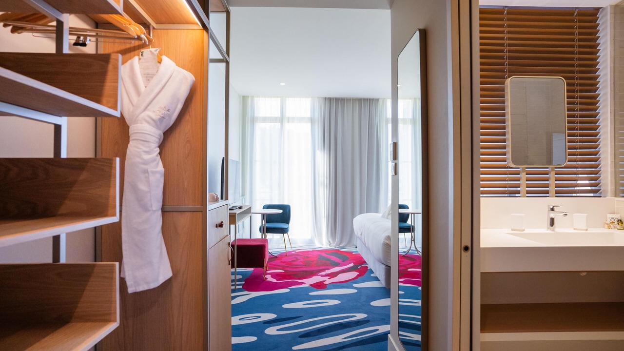 Photo of Bedroom in Bormes-Les-Mimosas