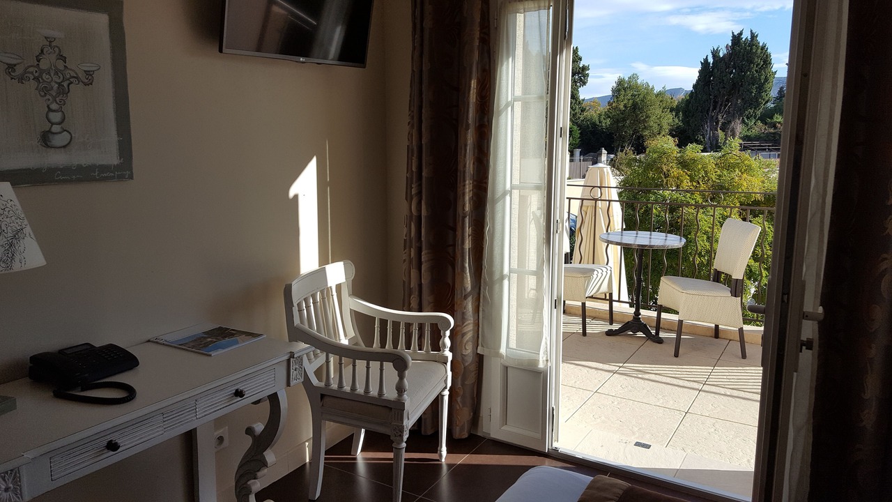 Photo of Patio Balcony in St.-Remy-de-Provence