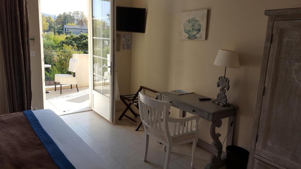 Photo of Bedroom in St.-Remy-de-Provence