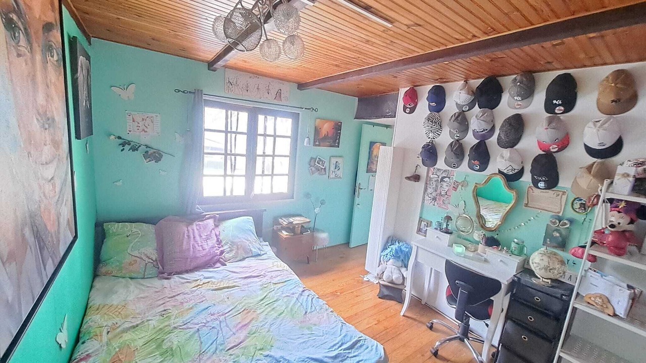 Photo of Bedroom in Roquevaire